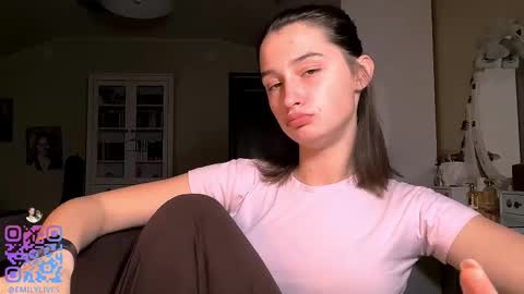 Snapshot of michael_pors chatting on November 2025 02:06:02 PM Emily online show from November 2025 02:06:02 PM