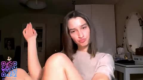 Snapshot of michael_pors chatting on November 2025 02:20:02 PM Emily online show from November 2025 02:20:02 PM