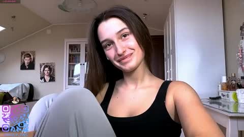 Emily online show from April 2026 02:14:02 PM