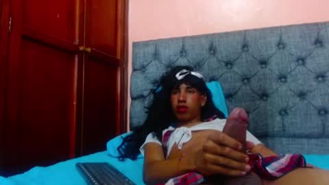 Snapshot of michael_twuis chatting on December 2024 06:32:02 AM I AM MICHAEL online show from December 2024 06:32:02 AM