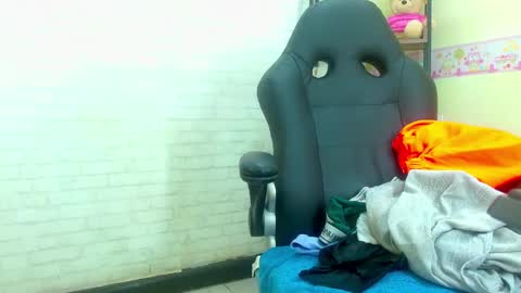 Snapshot of michael_twuis chatting on January 2025 08:36:01 AM I AM MICHAEL online show from January 2025 08:36:01 AM