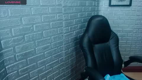 Snapshot of michael_twuis chatting on October 2025 06:38:02 PM I AM MICHAEL online show from October 2025 06:38:02 PM