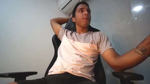 Snapshot of michaelhotbbc chatting on October 2025 02:43:02 AM Michael online show from October 2025 02:43:02 AM