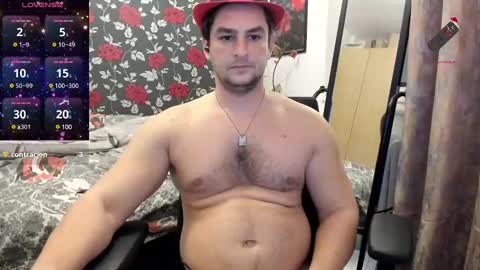 Snapshot of michaelragnar90 chatting on December 2024 07:07:02 PM michaelragnar90 online show from December 2024 07:07:02 PM