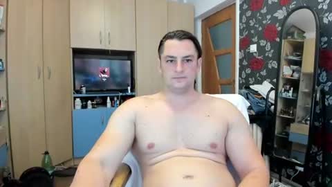michaelragnar90 online show from June 2026 07:20:01 AM