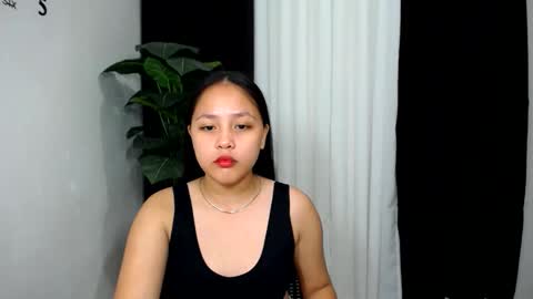 Snapshot of michafoxcum chatting on December 2024 08:15:01 AM michafoxcum online show from December 2024 08:15:01 AM