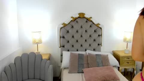 Snapshot of michell_blakke chatting on September 2025 11:54:02 AM Michell online show from September 2025 11:54:02 AM