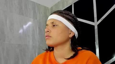 michell_rs online show from February 2025 04:16:02 AM