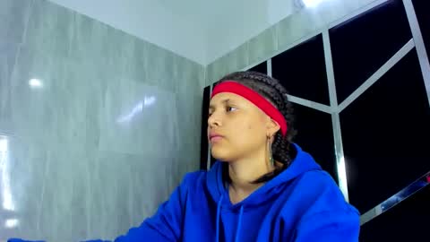 michell_rs online show from February 2025 01:02:01 AM