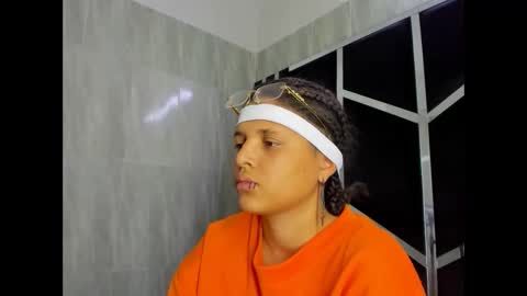 michell_rs online show from February 2025 09:42:01 AM