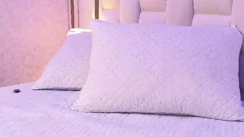 Snapshot of michell_starrr chatting on July 2026 03:03:01 AM michell_starrr online show from July 2026 03:03:01 AM