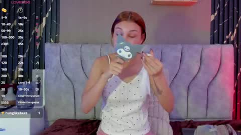 Snapshot of michell_winx chatting on April 2026 10:43:02 AM Michell online show from April 2026 10:43:02 AM