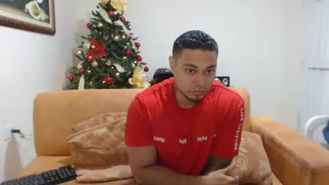 Snapshot of michelle_allen0104 chatting on December 2024 01:07:02 PM michelle_allen0104 online show from December 2024 01:07:02 PM