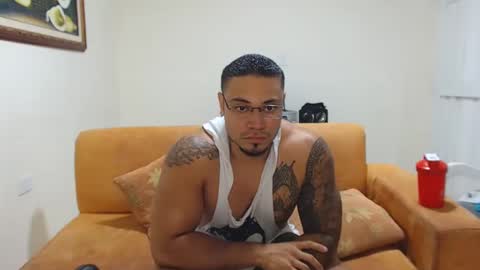 michelle_allen0104 online show from February 2025 04:30:02 AM