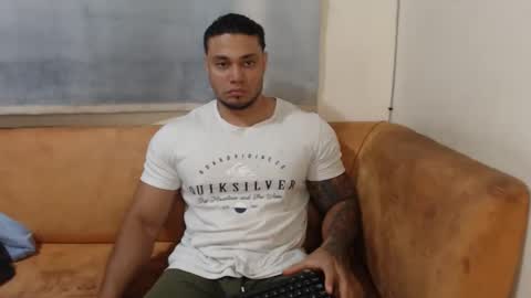 michelle_allen0104 online show from October 2025 03:16:02 AM