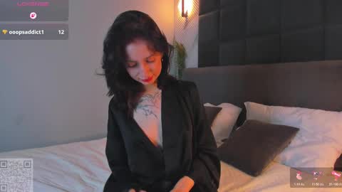 ichelle online show from November 2025 10:45:01 PM