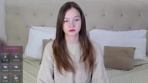 Snapshot of michelle_roux chatting on October 2025 11:41:02 AM Michelle online show from October 2025 11:41:02 AM