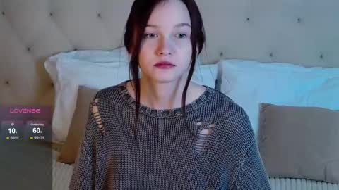 Snapshot of michelle_roux chatting on November 2025 01:55:01 PM Michelle online show from November 2025 01:55:01 PM