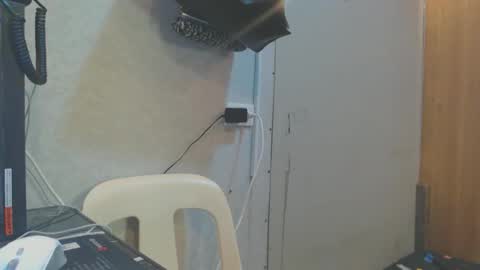 Snapshot of michelle_ux chatting on November 2025 08:02:02 AM michelle_ux online show from November 2025 08:02:02 AM