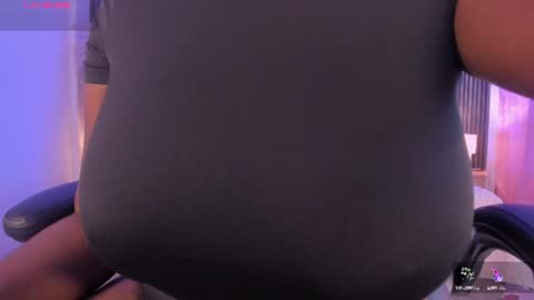 Snapshot of michellepreston_ chatting on June 2026 12:09:02 PM michellepreston_ online show from June 2026 12:09:02 PM