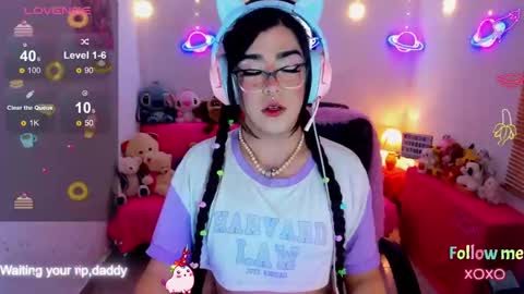   online show from October 2025 09:13:01 PM