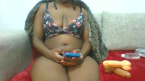 Snapshot of michellevice chatting on November 2025 07:37:02 PM michellevice online show from November 2025 07:37:02 PM