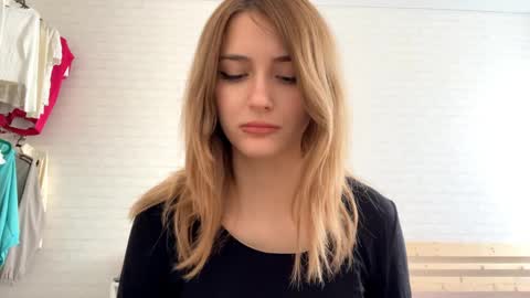 Jenny online show from April 2026 08:56:01 AM