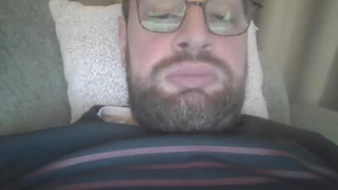 Snapshot of mickblack1992 chatting on January 2025 03:25:01 PM mickblack1992 online show from January 2025 03:25:01 PM