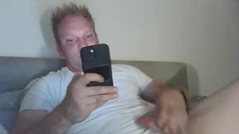 mickkxl online show from September 2025 07:25:02 PM