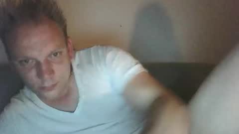 mickkxl online show from October 2025 10:12:02 PM