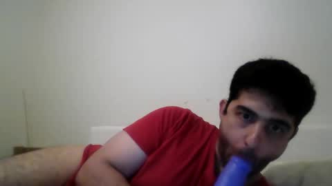 Snapshot of middleasternsolo chatting on December 2025 11:25:02 AM Victor online show from December 2025 11:25:02 AM