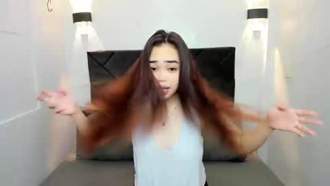 Snapshot of midnightbunny_ chatting on March 2025 12:27:02 AM Bunny 3 online show from March 2025 12:27:02 AM