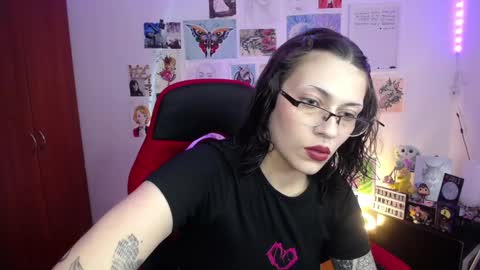 Snapshot of midnightcandy888 chatting on December 2024 07:07:02 PM Pola INDEPENDENT MODEL online show from December 2024 07:07:02 PM