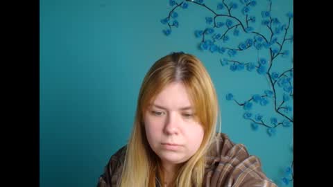 Snapshot of midnightmariana chatting on May 2026 04:04:02 PM Mariana online show from May 2026 04:04:02 PM