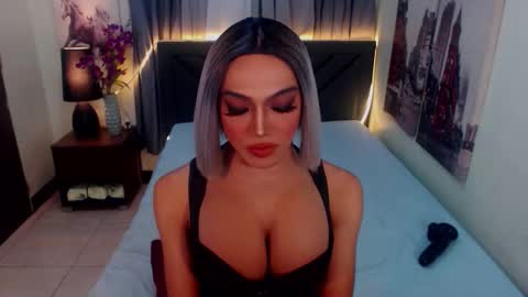 KATE online show from December 2025 06:52:01 AM