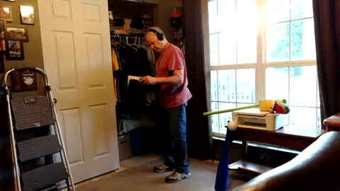 Snapshot of midwestdad09 chatting on October 2025 12:14:02 PM midwestdad09 online show from October 2025 12:14:02 PM