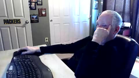 midwestdad09 online show from February 2026 03:24:01 PM