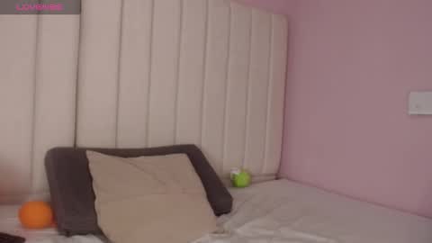 Snapshot of miel_alisha chatting on November 2025 12:51:01 PM miel online show from November 2025 12:51:01 PM