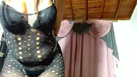 mielsquirt online show from November 2025 07:29:02 AM