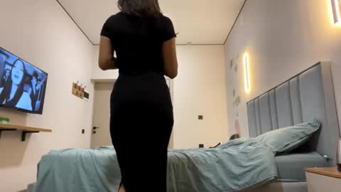 Snapshot of mieshasegura chatting on November 2025 03:23:02 PM Mia online show from November 2025 03:23:02 PM