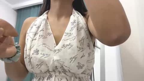 Snapshot of mieshasegura chatting on November 2025 05:36:02 PM Mia online show from November 2025 05:36:02 PM