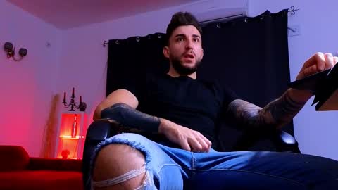 Snapshot of mightyaaron chatting on November 2025 04:14:02 AM MightyAaron online show from November 2025 04:14:02 AM