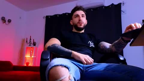 MightyAaron online show from December 2025 05:01:01 AM