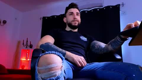 Snapshot of mightyaaron chatting on December 2025 07:36:02 AM MightyAaron online show from December 2025 07:36:02 AM