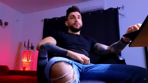 Snapshot of mightyaaron chatting on January 2026 05:33:02 AM MightyAaron online show from January 2026 05:33:02 AM