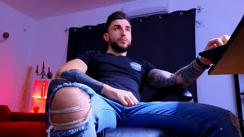 Snapshot of mightyaaron chatting on January 2026 05:48:02 PM MightyAaron online show from January 2026 05:48:02 PM