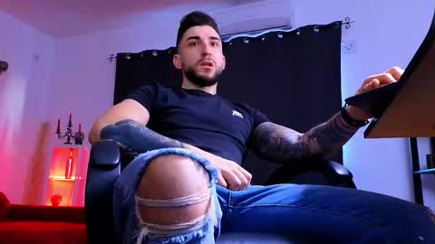 Snapshot of mightyaaron chatting on January 2026 06:19:01 AM MightyAaron online show from January 2026 06:19:01 AM