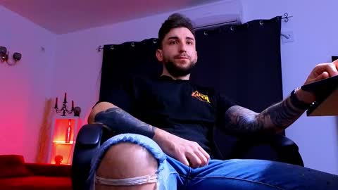 Snapshot of mightyaaron chatting on February 2026 03:48:01 AM MightyAaron online show from February 2026 03:48:01 AM