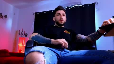 Snapshot of mightyaaron chatting on February 2026 06:22:01 AM MightyAaron online show from February 2026 06:22:01 AM