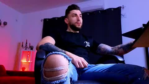 Snapshot of mightyaaron chatting on February 2026 05:11:01 AM MightyAaron online show from February 2026 05:11:01 AM